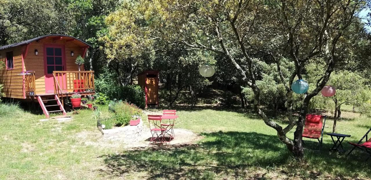 Roulotte Romantique Chauffee En Cevennes Monteils  Екстер'єр фото